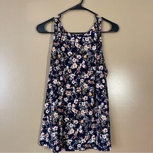 CeCe Navy Floral Women’s Size Medium Sleeveless Shirt